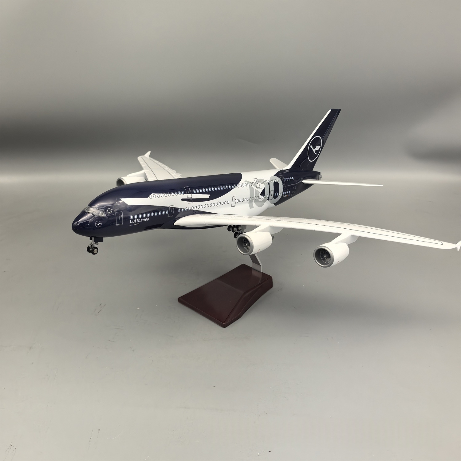 New 45cm Lufthansa A380 100 Ye - đánh giá và giá Party Games New Year