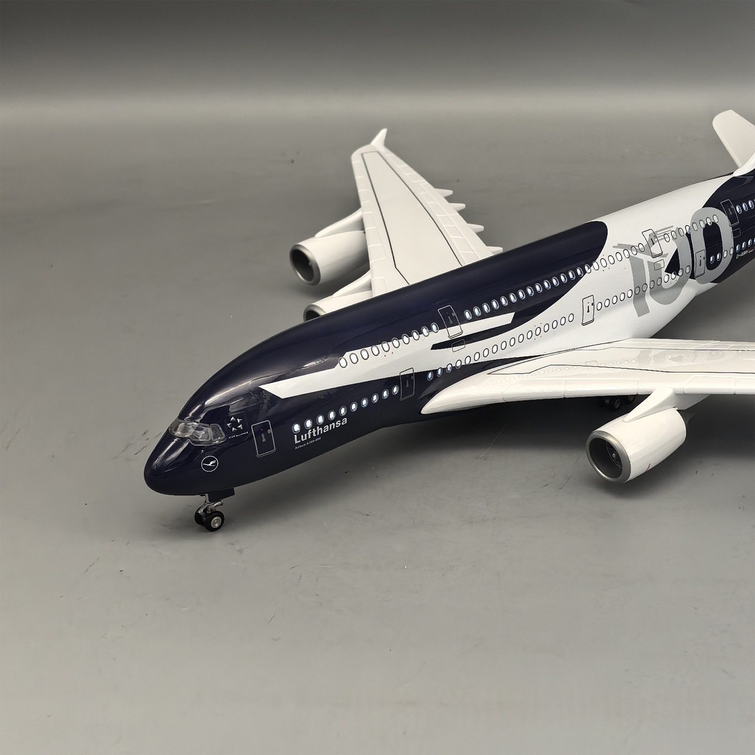 New 45cm Lufthansa A380 100 Ye - đánh giá và giá Party Games New Year