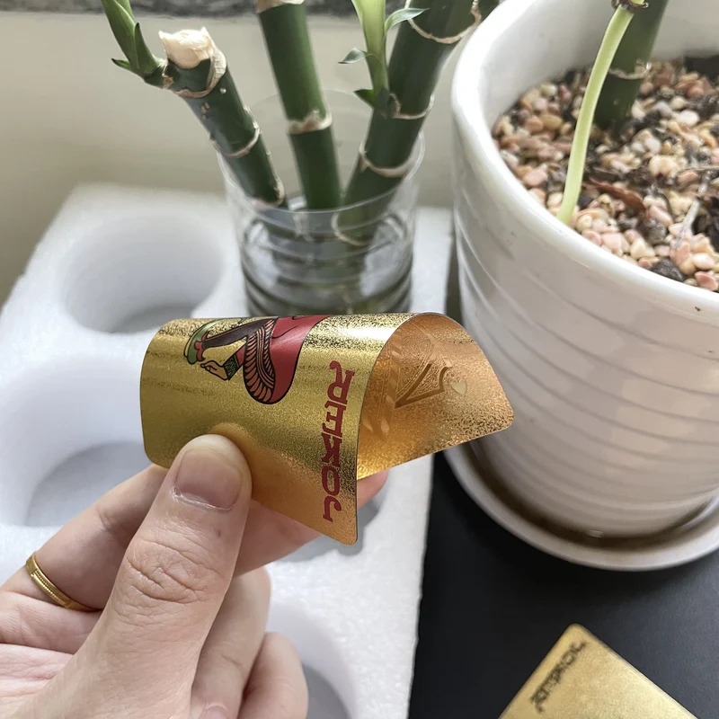 Golden Foil Embossed Rose Poke - đánh giá và giá Party Games Using Cards